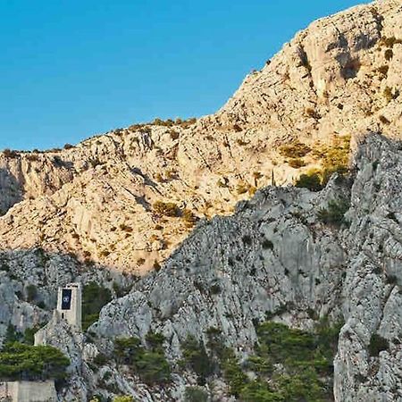 Sara apartment Punta Omis near sandy beach Bagian luar foto