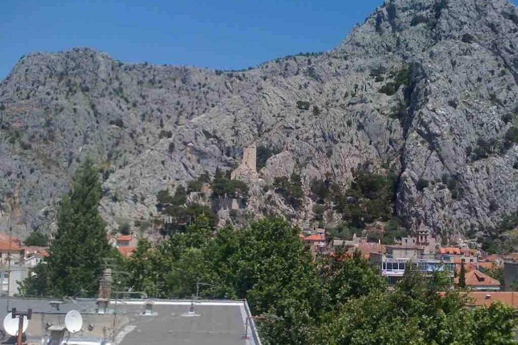 Sara apartment Punta Omis near sandy beach Bagian luar foto
